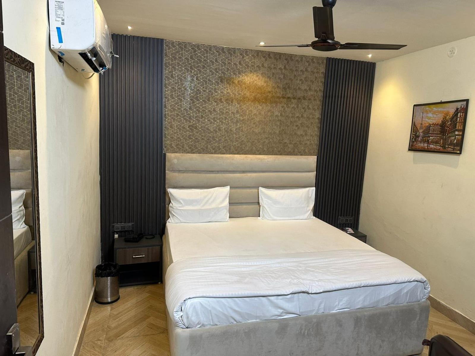 Hotel Kritika Greater Noida Exterior foto